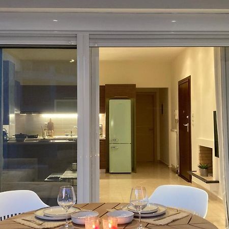 Bright Luxury Apt. Volos Eksteriør billede