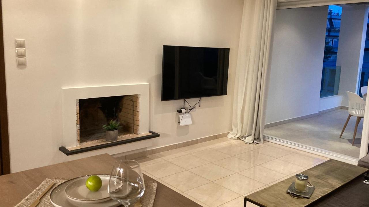 Bright Luxury Apt. Volos Eksteriør billede