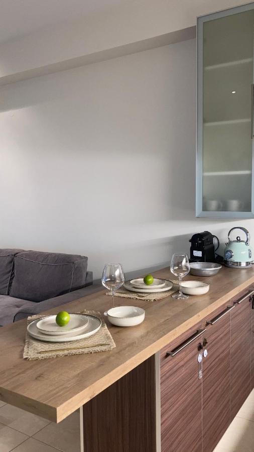 Bright Luxury Apt. Volos Eksteriør billede