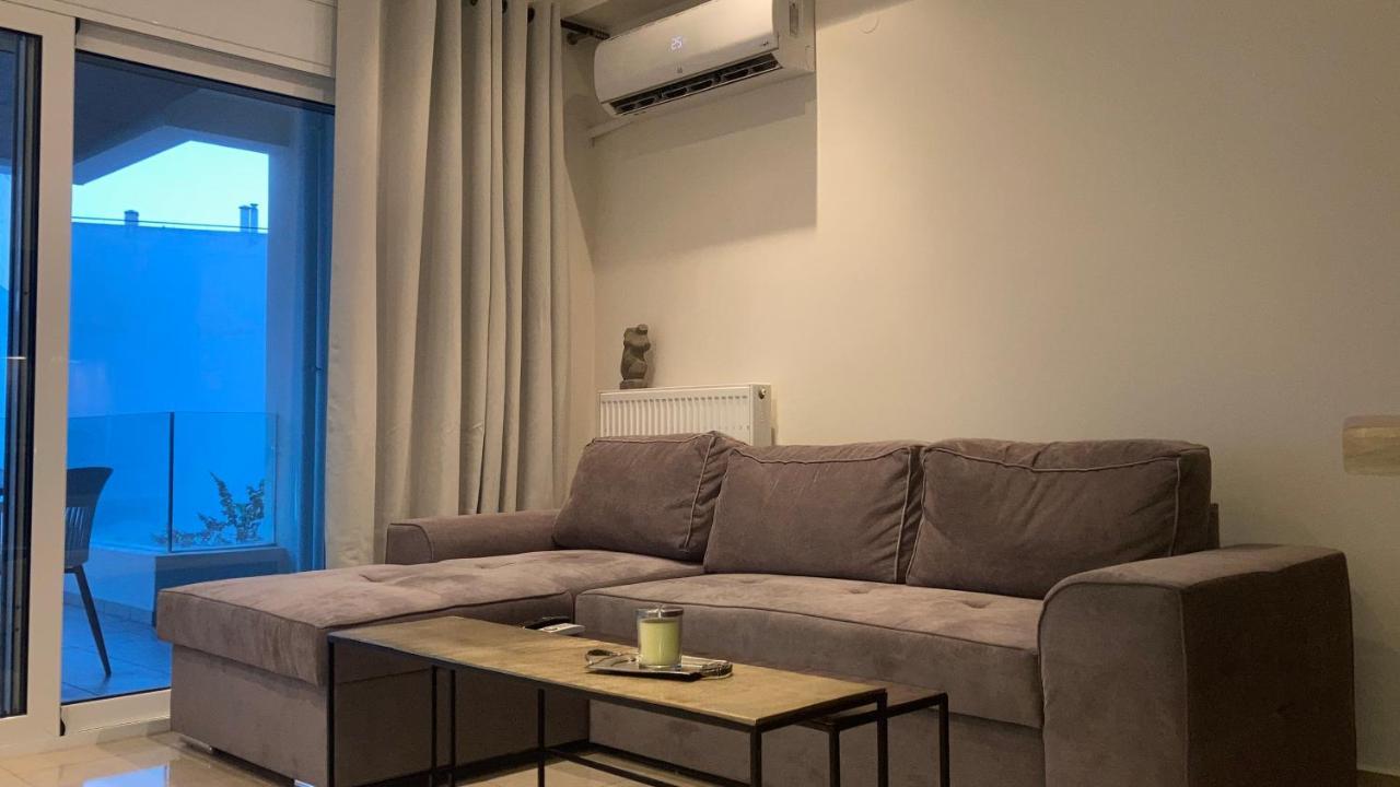 Bright Luxury Apt. Volos Eksteriør billede