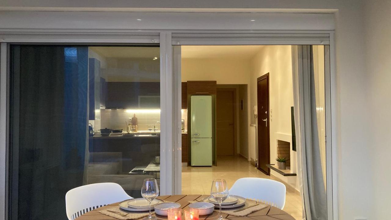 Bright Luxury Apt. Volos Eksteriør billede
