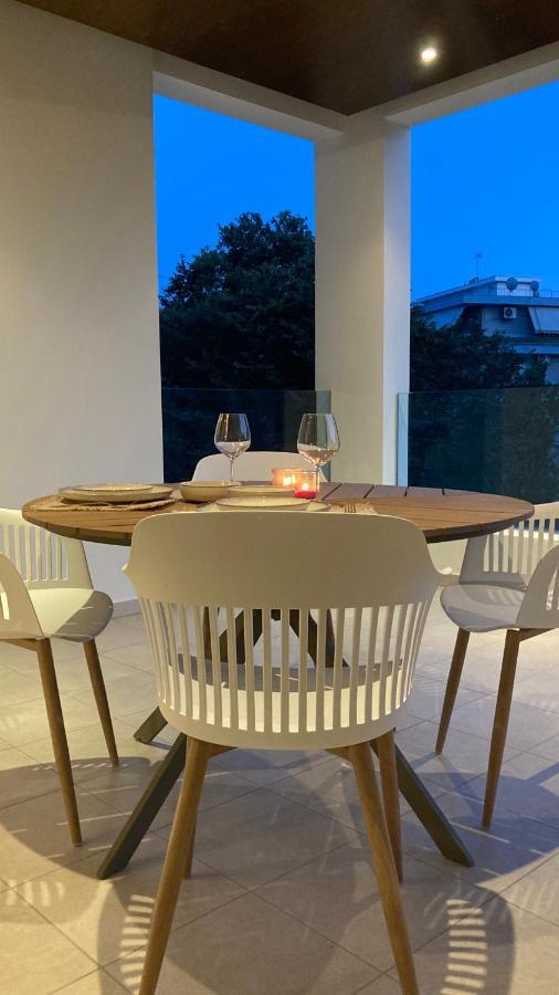 Bright Luxury Apt. Volos Eksteriør billede